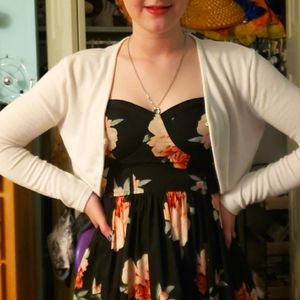 Hotouch, S white cardigan